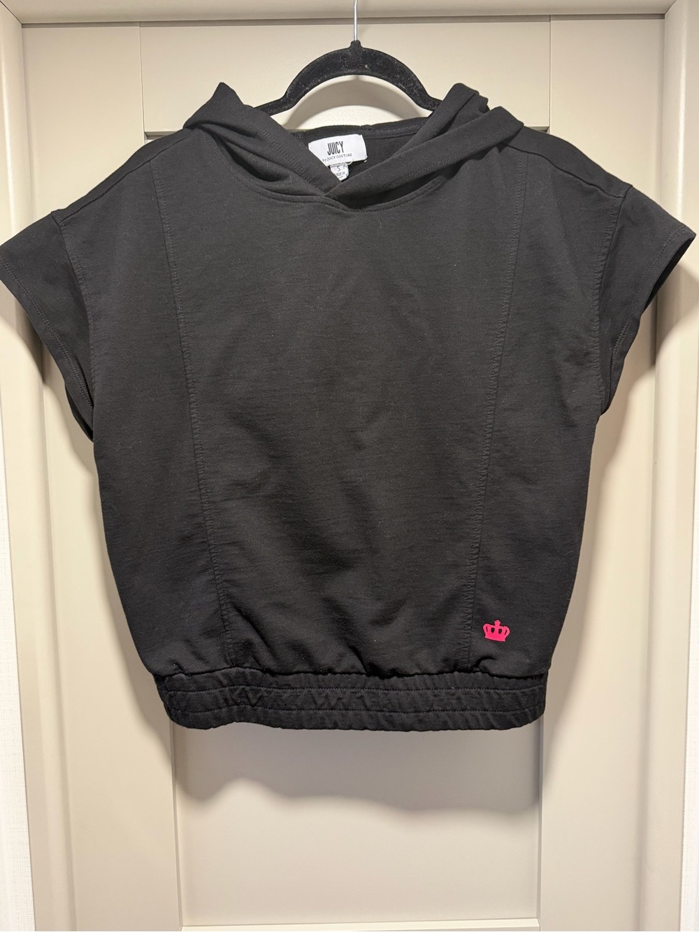 Juicy Couture Black Hooded Short Sleeve Sweatshirt with Pink Crown